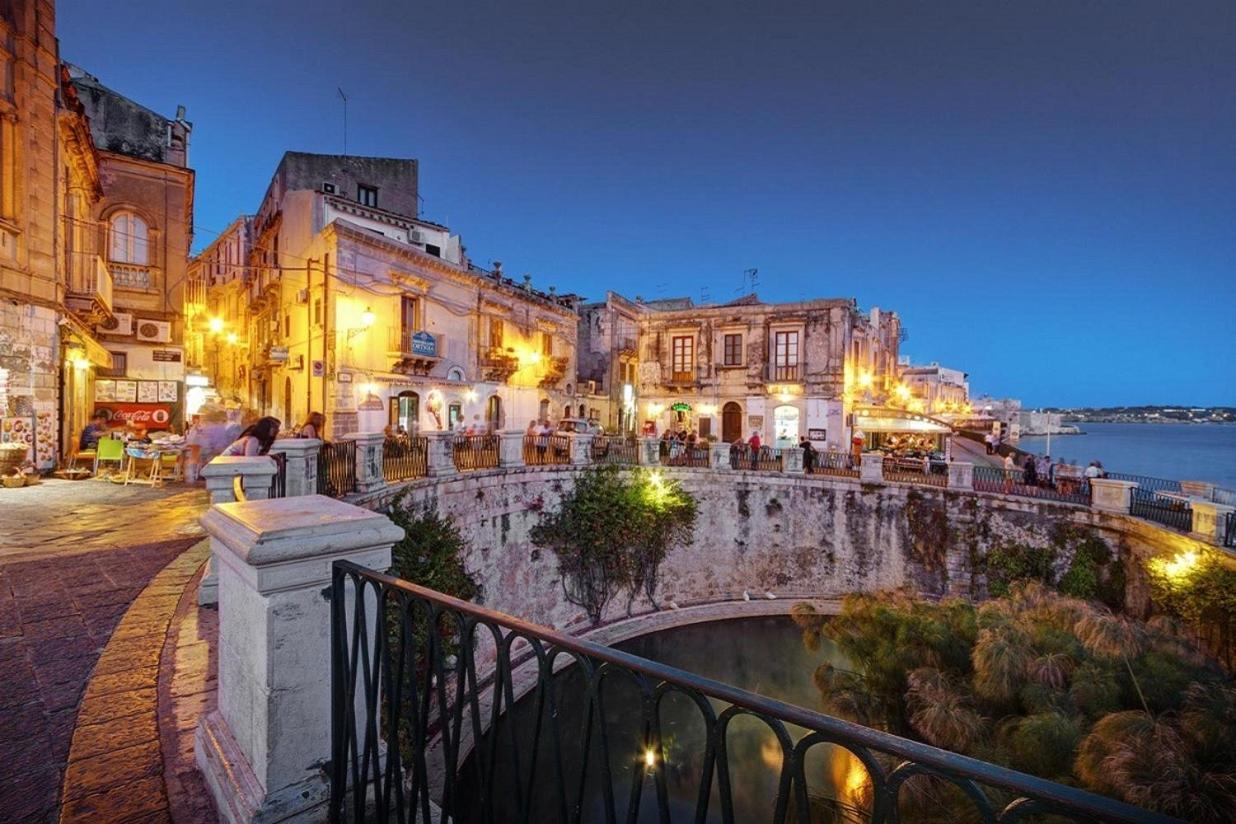 Portineria 23 - A Due Passi Da Ortigia * Syracuse